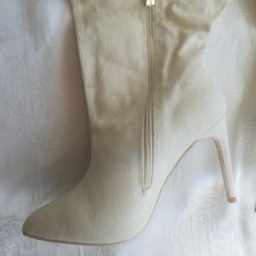 Cape Robbin Thigh High Cream Boots 7.5